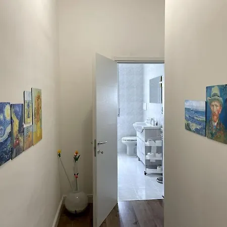 Gogh House In Διαμέρισμα *
