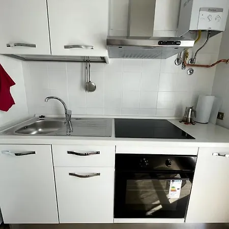 Apartament Gogh House In *